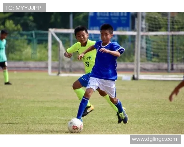 足球功夫教学全攻略从基础技巧到实战应用的全面提升之路